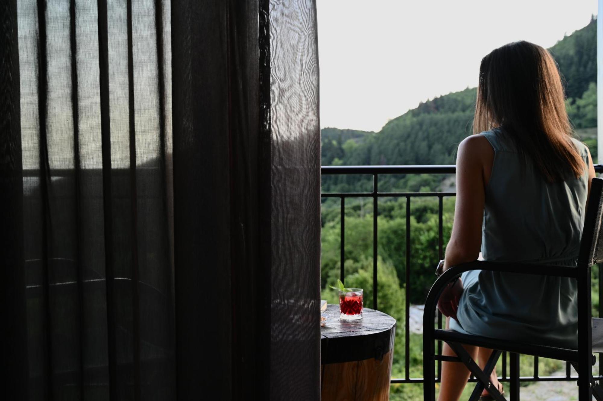 Rouista Tzoumerka Resort Vourgareli Ruang foto