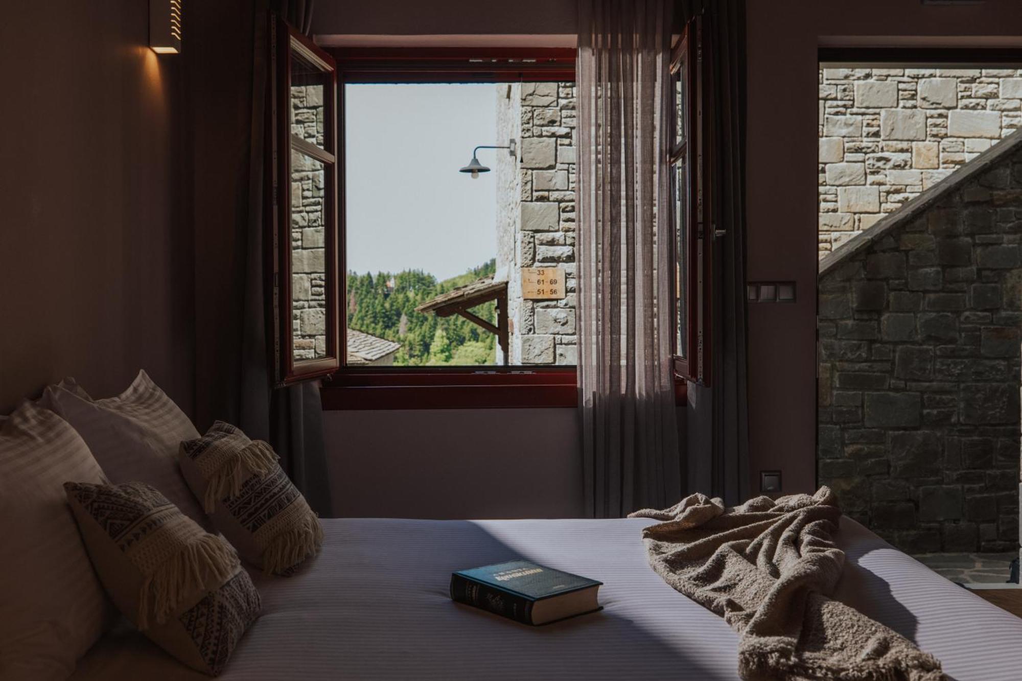 Rouista Tzoumerka Resort Vourgareli Ruang foto