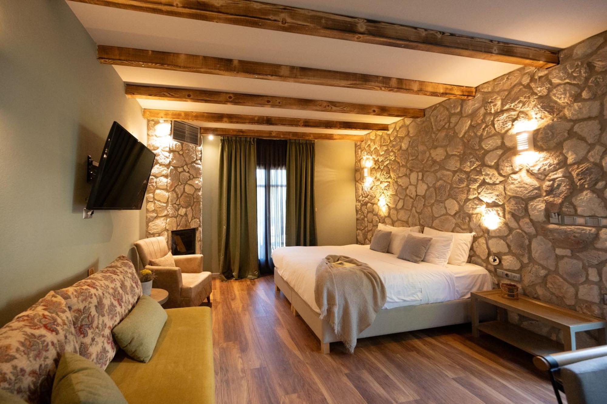 Rouista Tzoumerka Resort Vourgareli Bagian luar foto